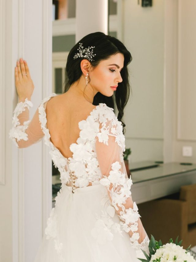 Top 10 Designer Gowns For A ShowStopping Look Tradeindia