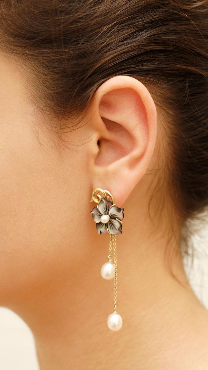 Simple Huggie Hoop Earrings – Gracefulandco