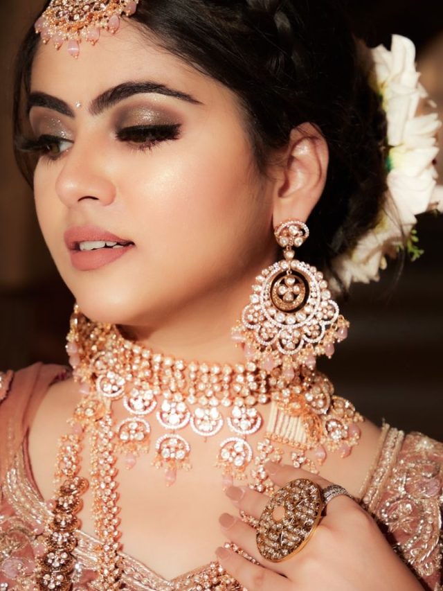 7 Best Gold Earrings Designs For Every Function Tradeindia