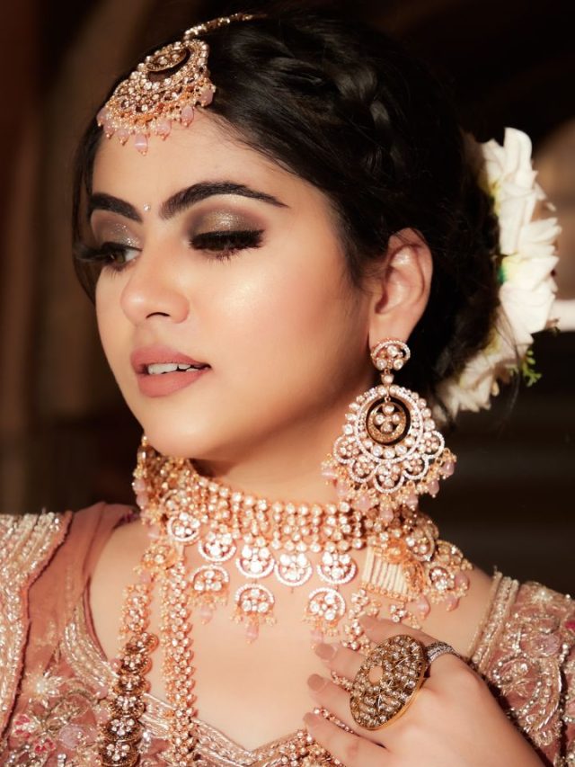 Top 8 Amazing Indian Accessories To Wear During Diwali Tradeindia